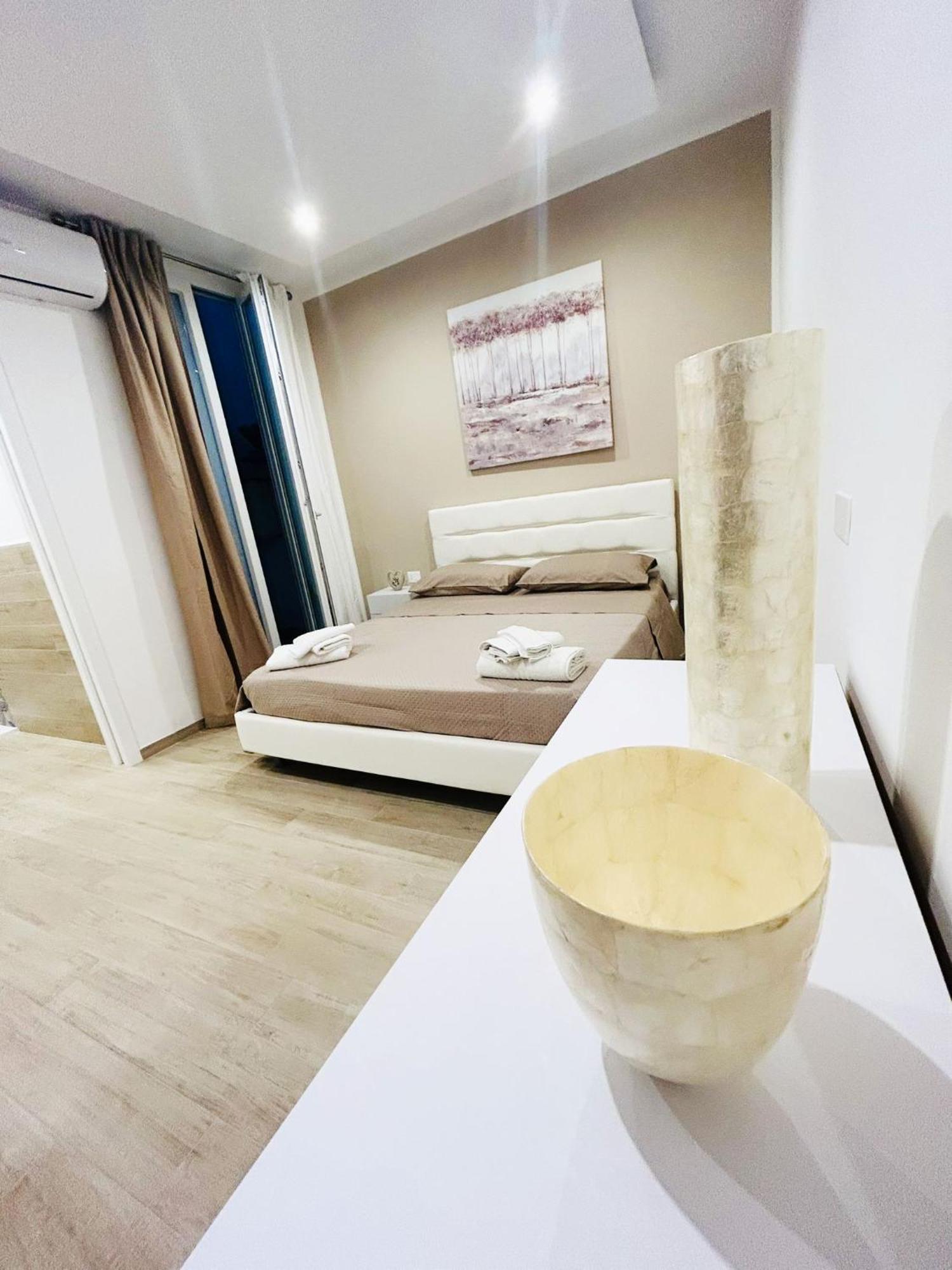 Bed E Suite Domar Бриндизи Экстерьер фото